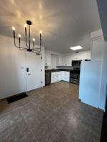 featured image of 1380 W 9th St