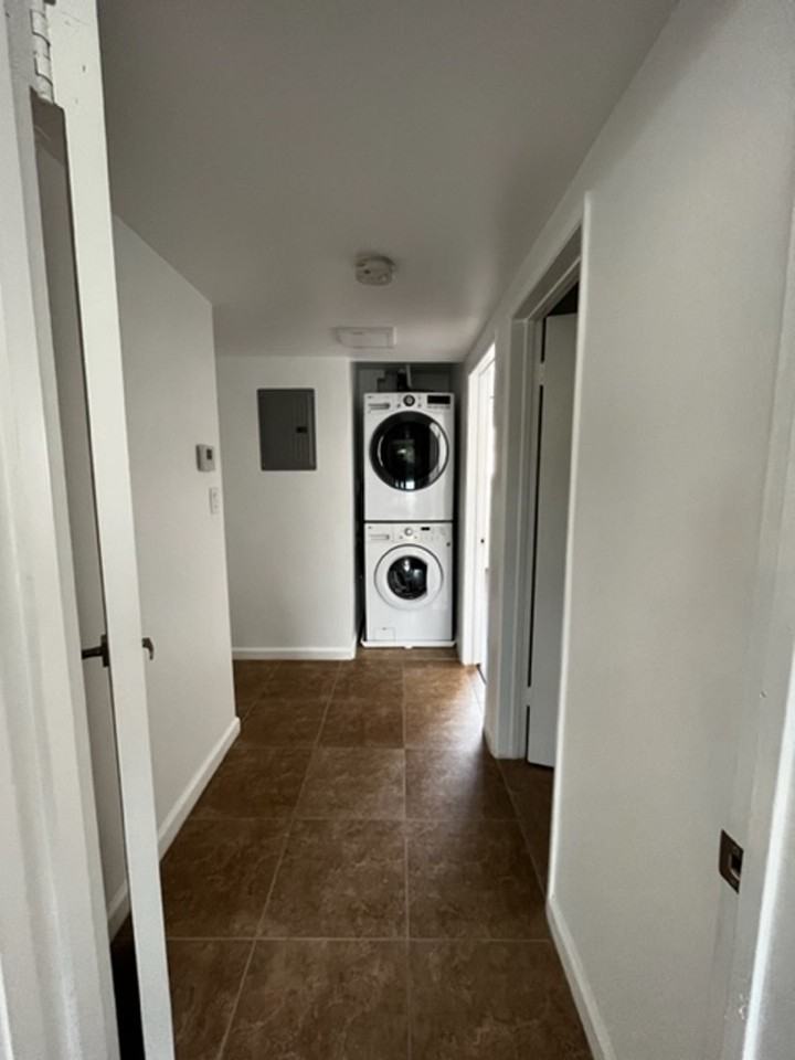 1380 W 9th Street - Photo 6 of 13