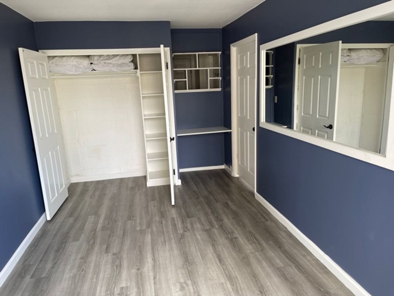 445 Kaiolu St #1108 - Photo 4 of 10