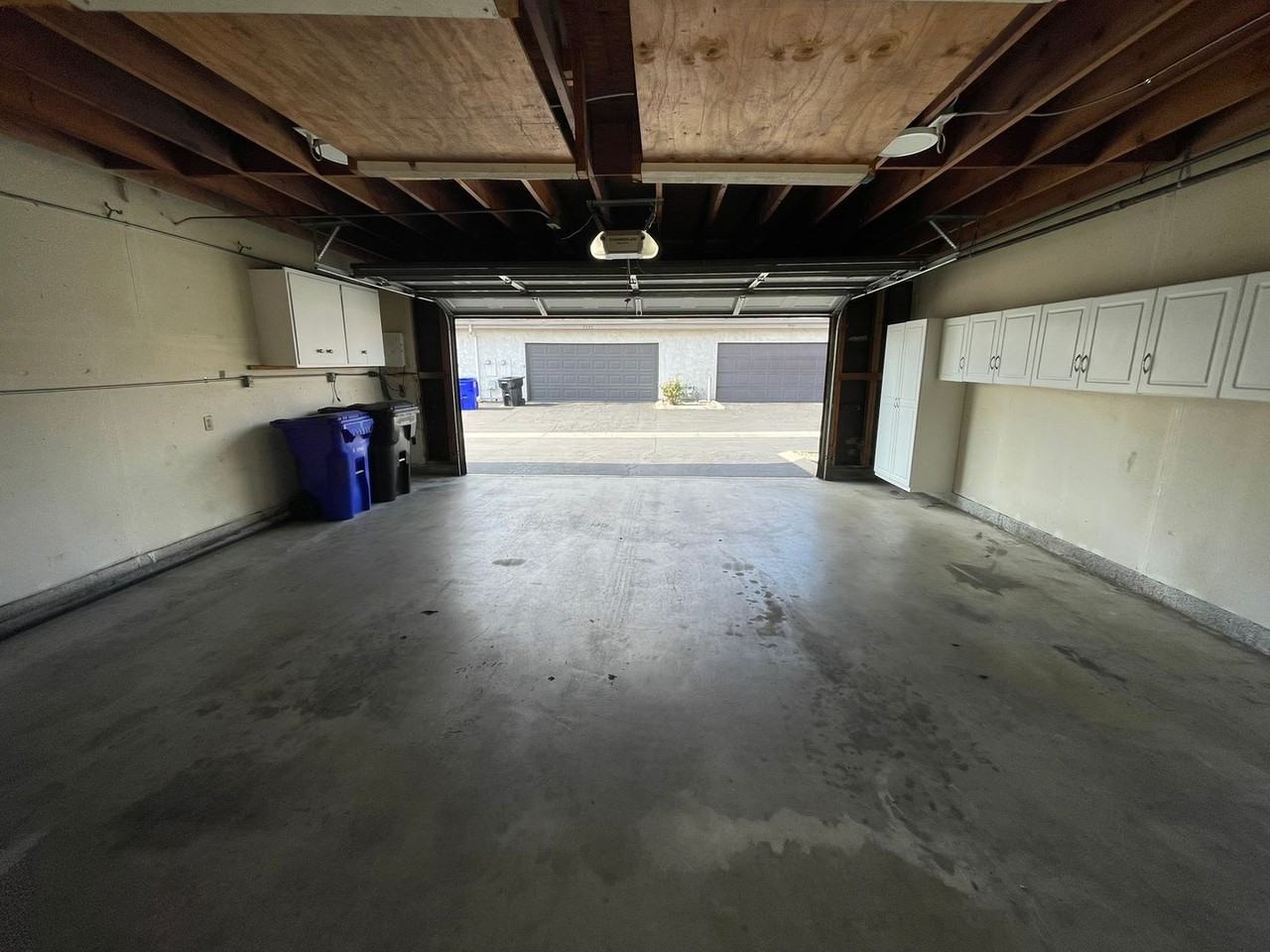 9845 Steamboat Dr - Photo 3 of 42