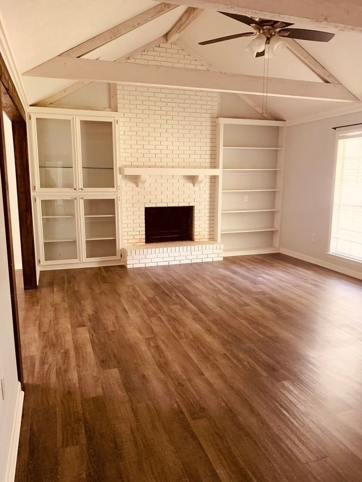 107 Oak Grove Ct - Photo 3 of 12