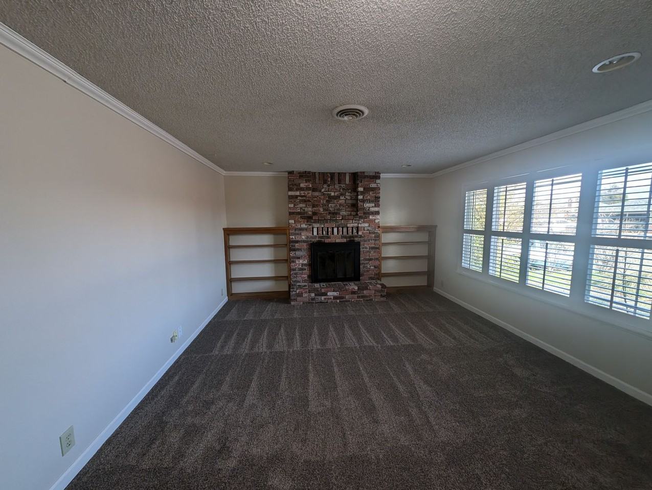 6738 El Camino Dr - Photo 3 of 27