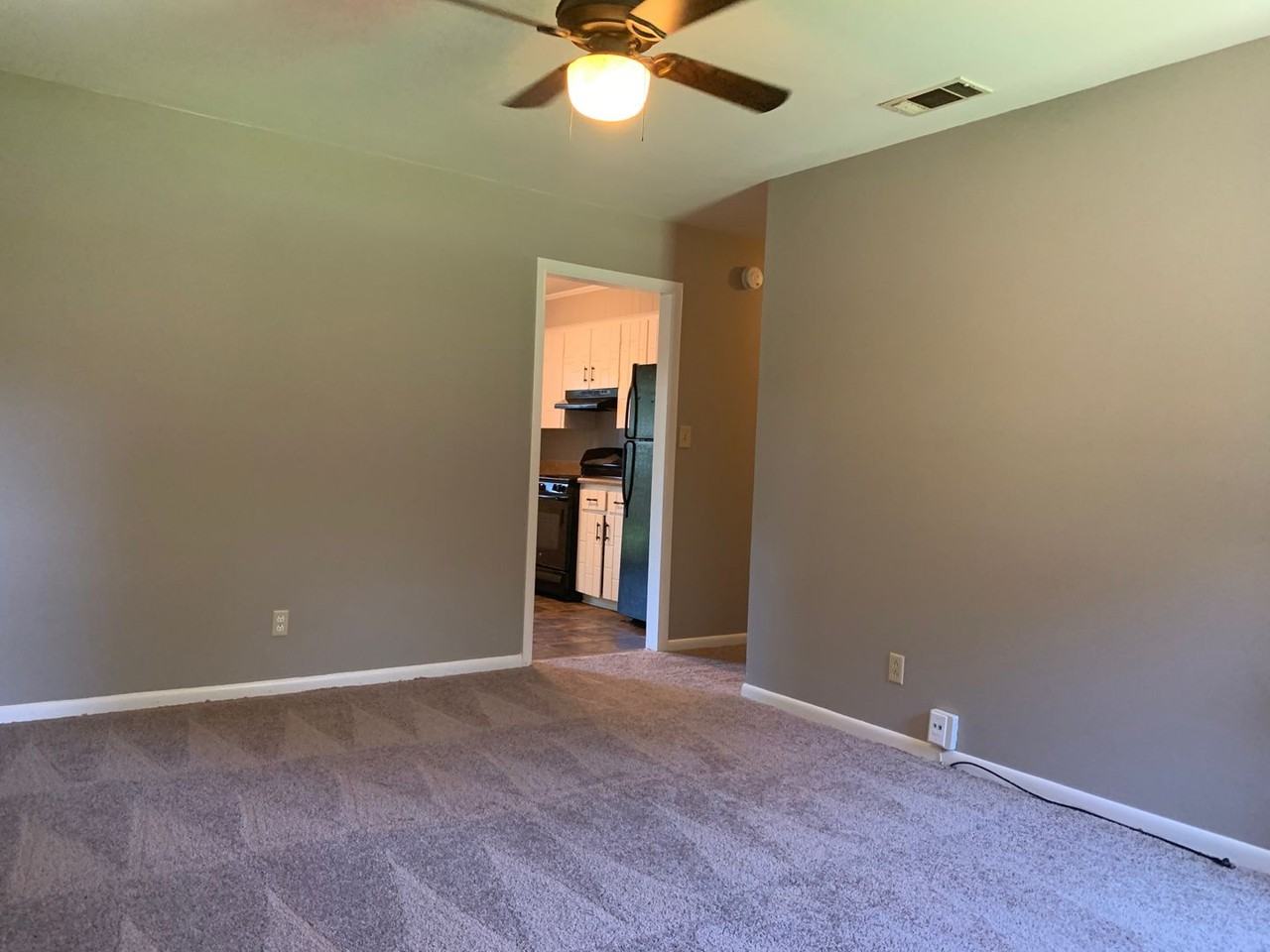 204 Latona Ln - Photo 2 of 22