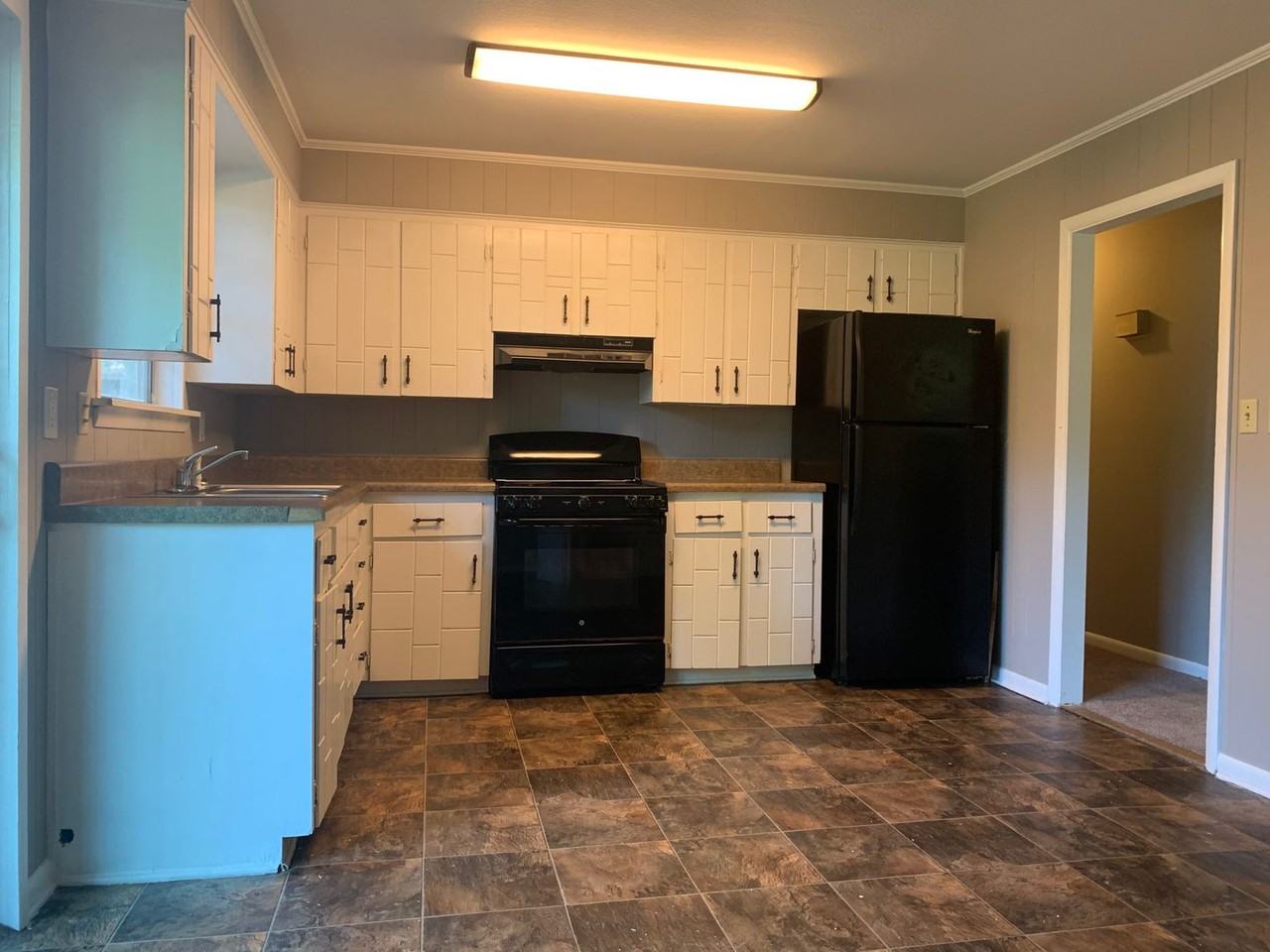 204 Latona Ln - Photo 7 of 22