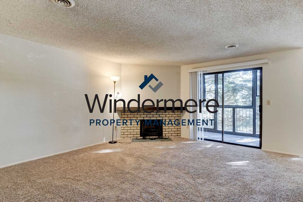 270 Se Barrington Dr Apt A206 #A206 - Photo 3 of 12