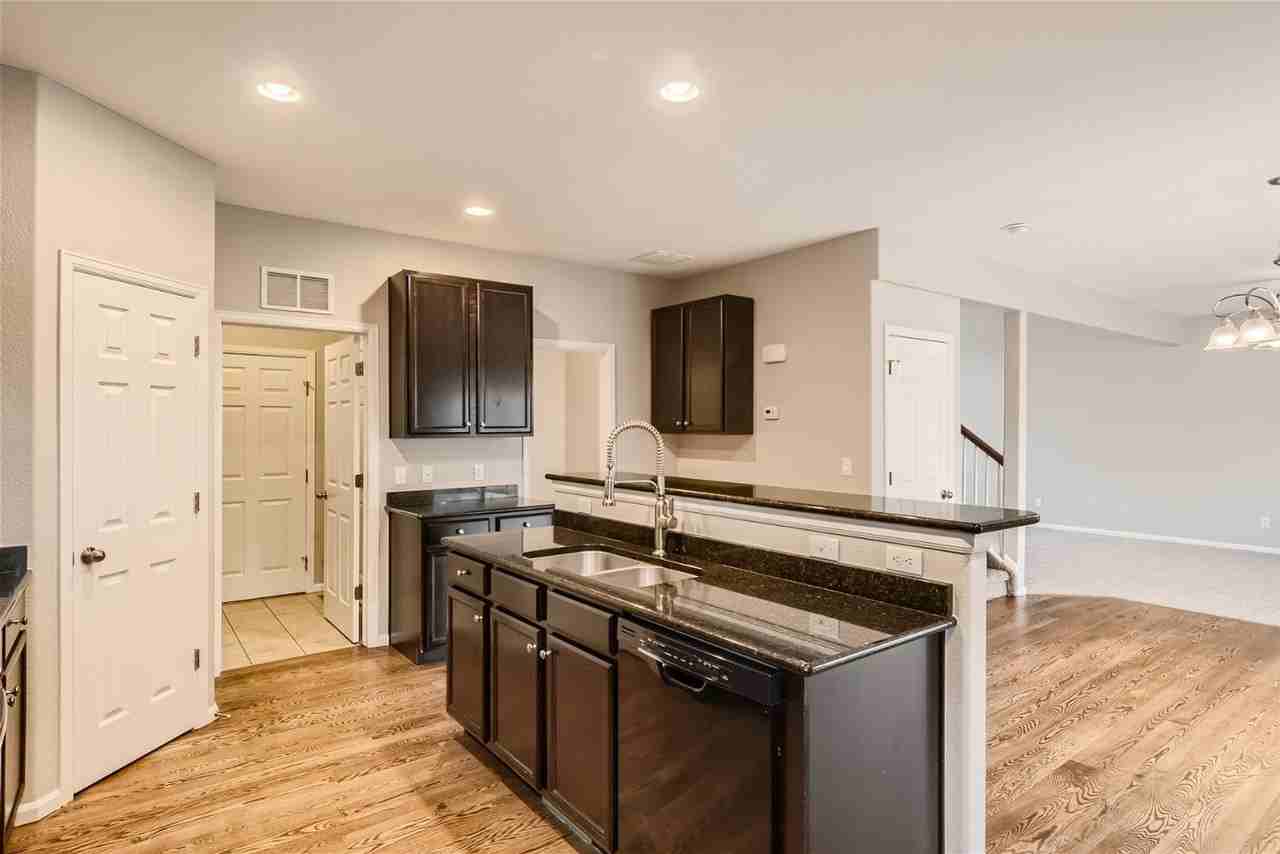 7862 Wagonwood Pl - Photo 7 of 29
