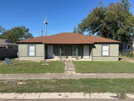915 Stetson Ave - Photo 1 of 1