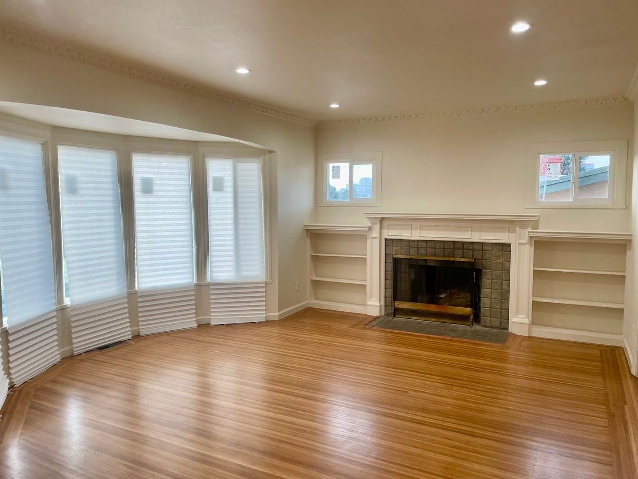 730 Brooklyn Ave - Photo 3 of 17