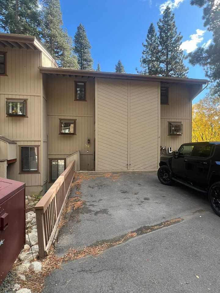 700 Titlist Dr #C - Photo 2 of 14