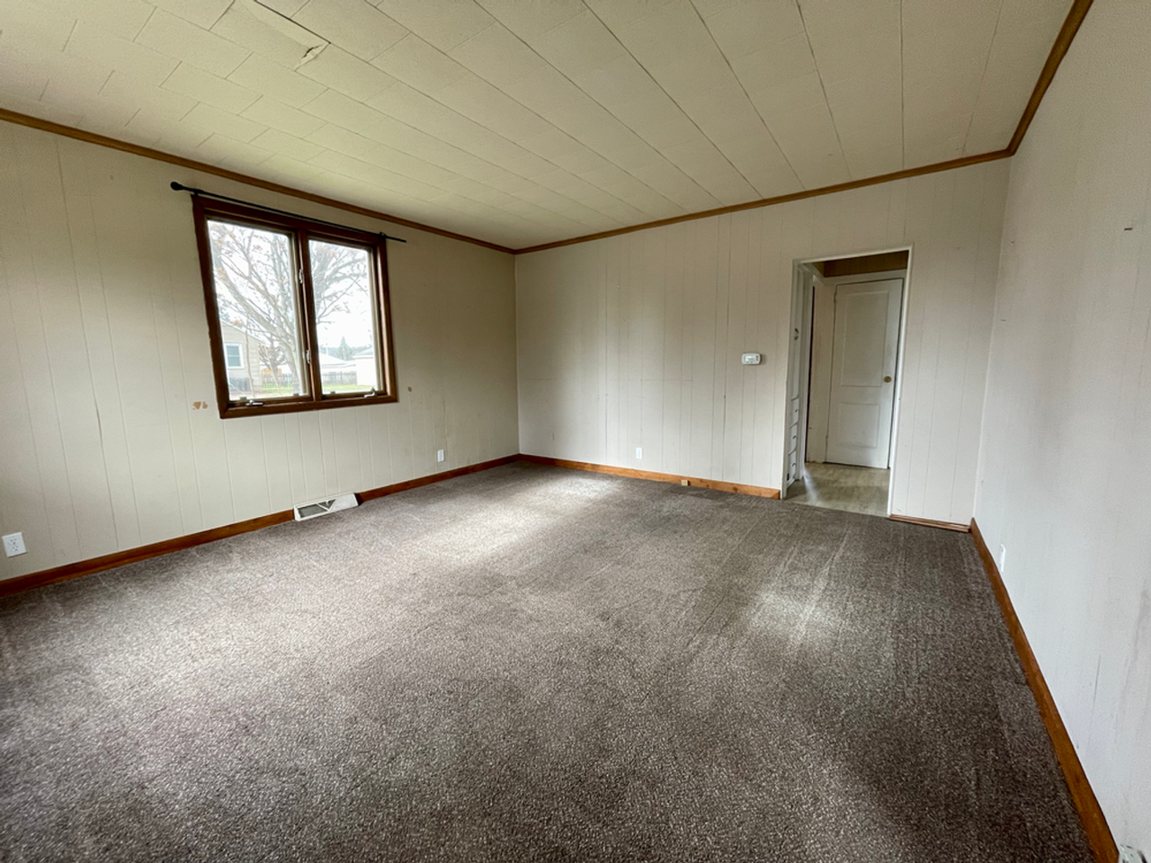 1814 W Main St - Photo 2 of 7