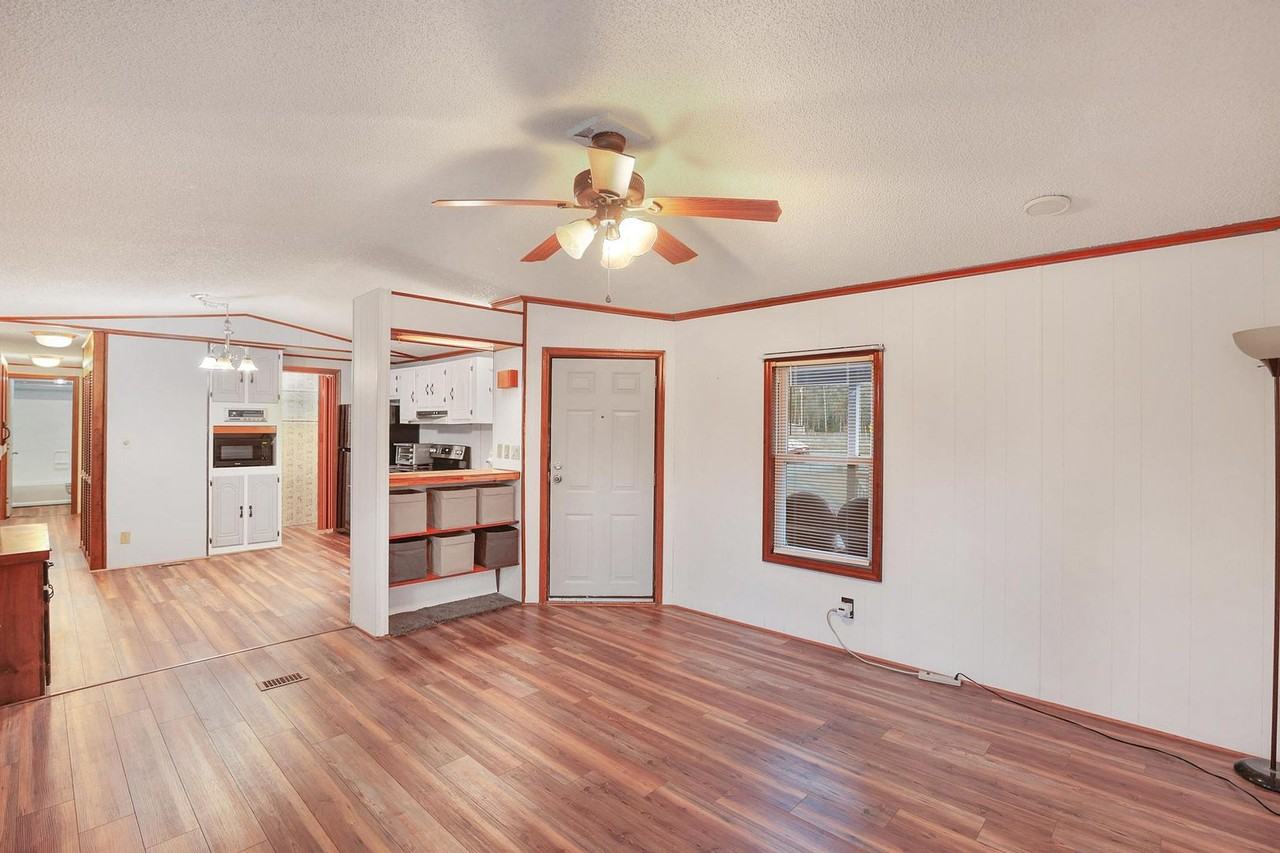 312 Queens Rd - Photo 7 of 21