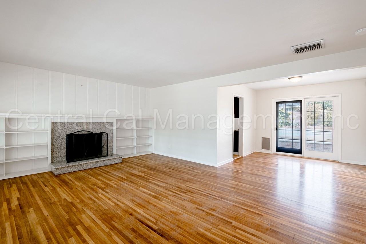 130 El Cerrito Dr - Photo 4 of 25