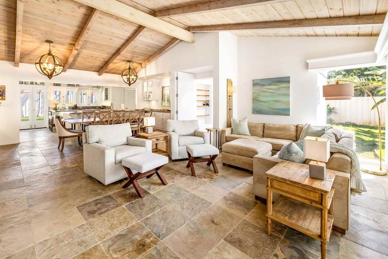 1036 Mokulua Dr - Photo 3 of 40