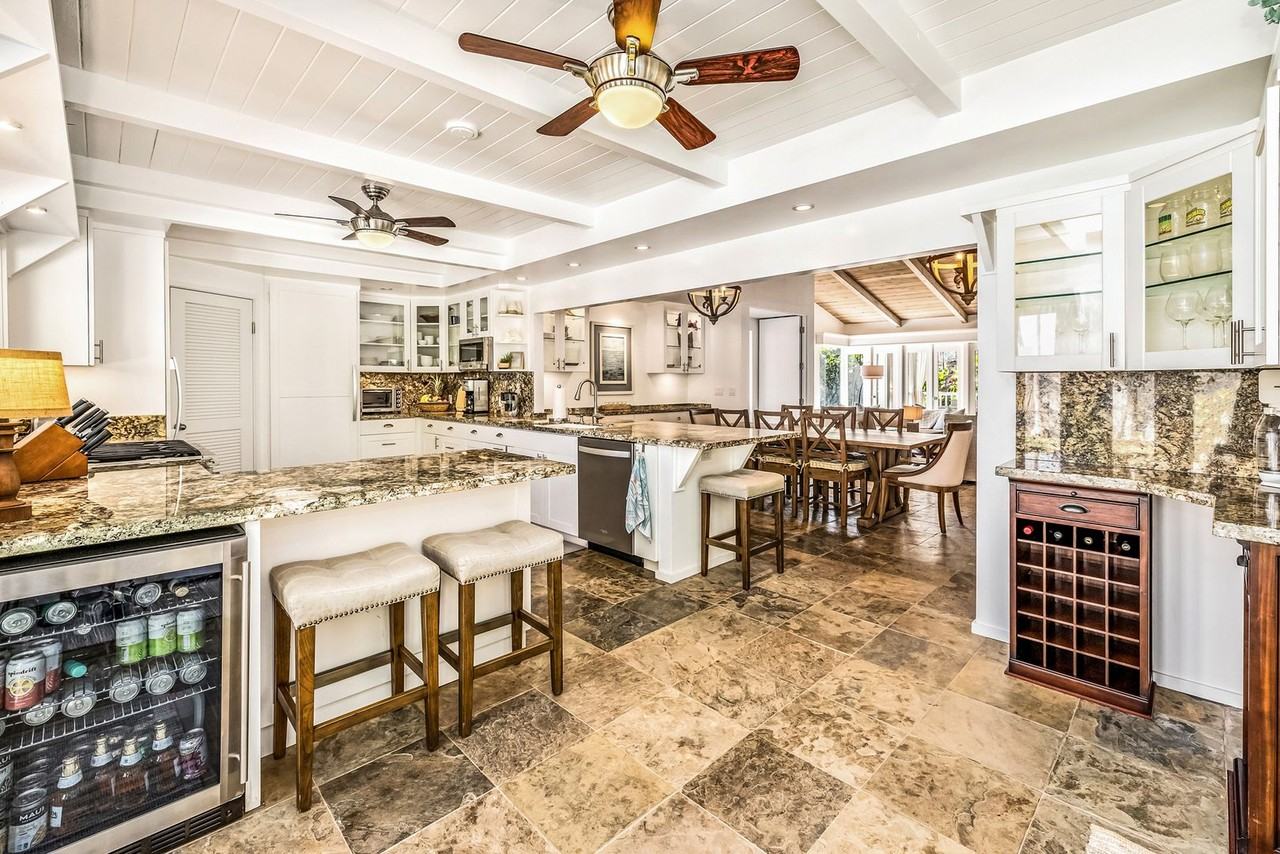 1036 Mokulua Dr - Photo 7 of 40