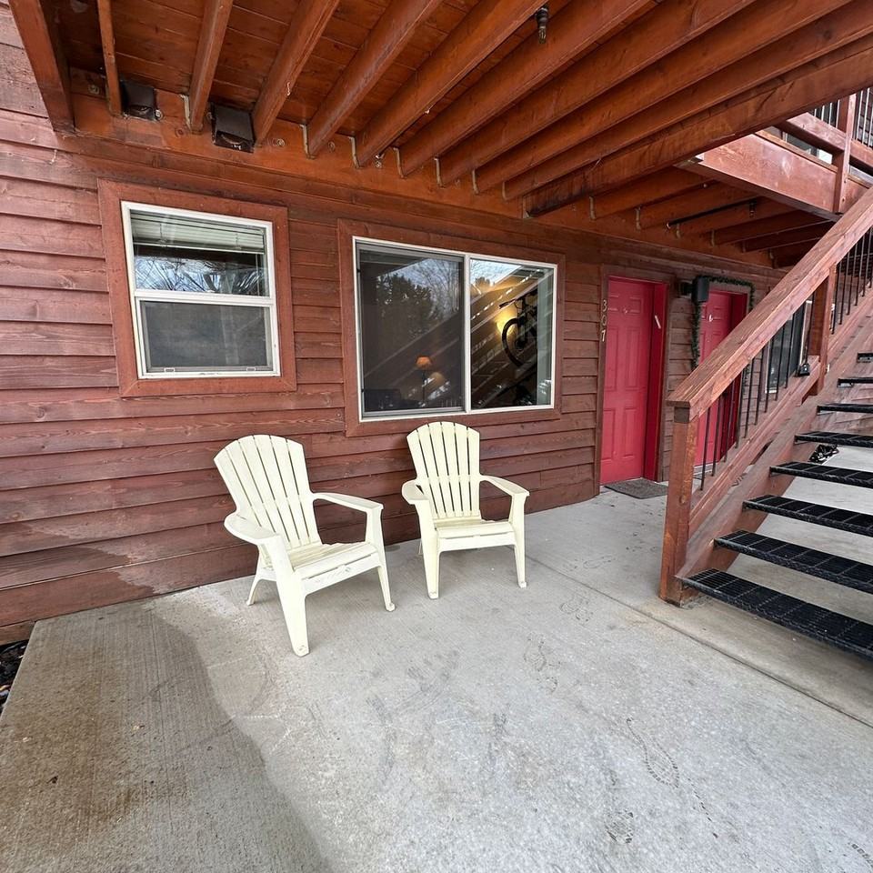 200 E Homestead Rd - Photo 2 of 11