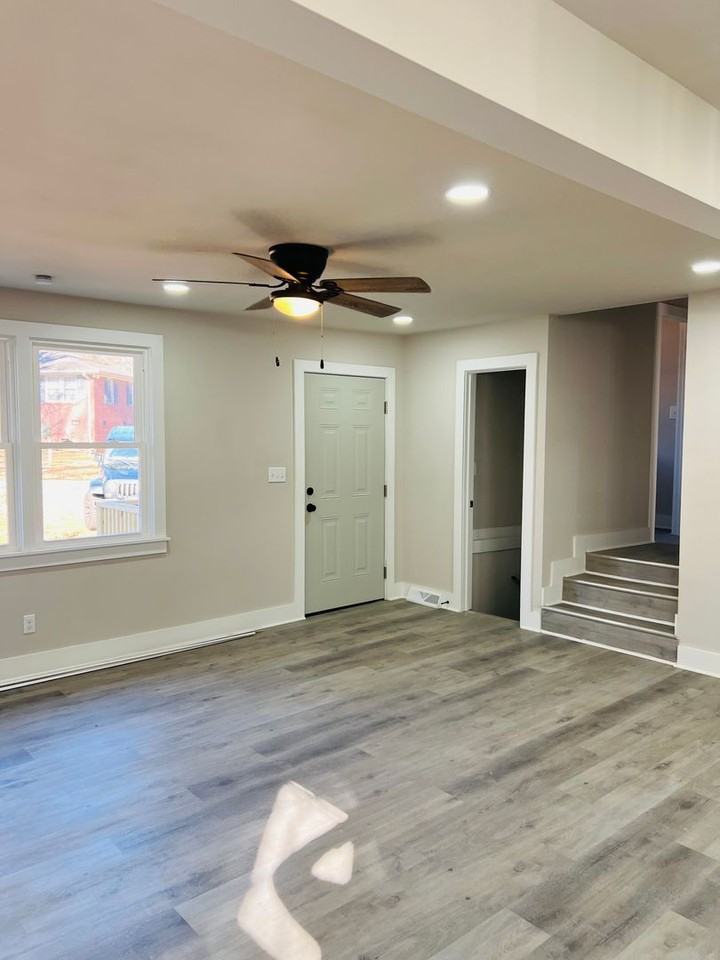 5 Williamsburg Dr - Photo 2 of 30