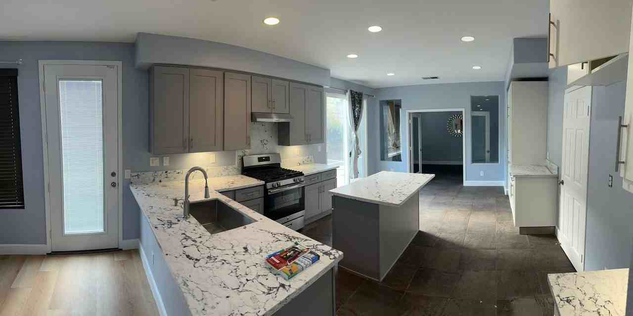 3735 Gunnison Cir - Photo 3 of 18