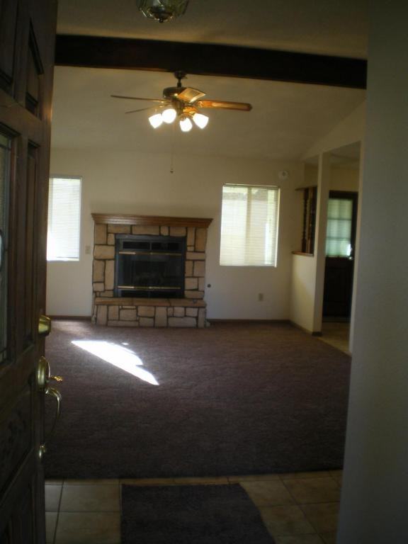 4243 Southampton Ct - Photo 3 of 20