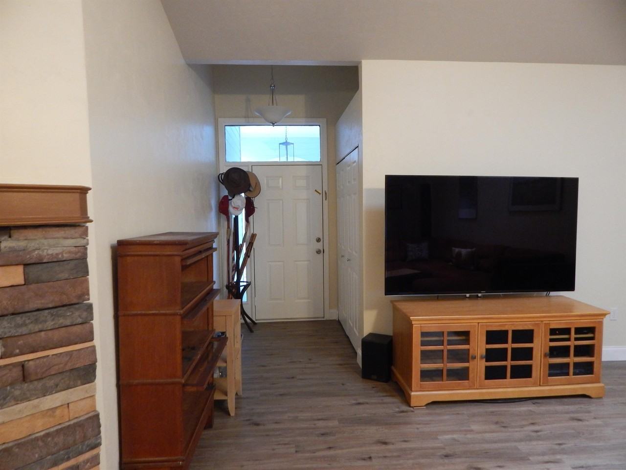 4326 Nw 34th Ter - Photo 2 of 18