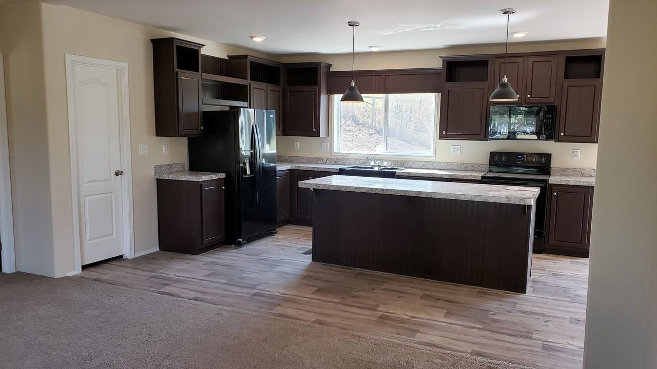 153 Viola Rd - Photo 3 of 25