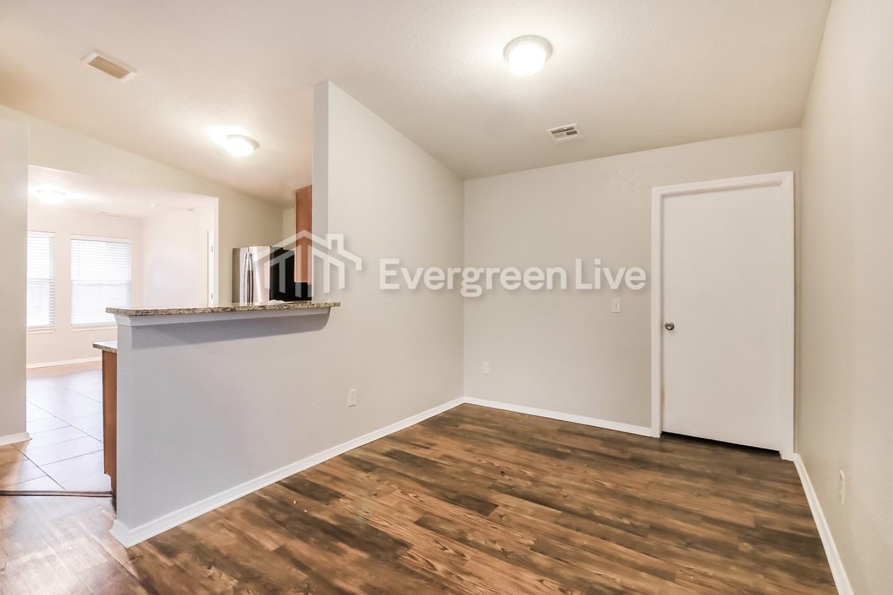 14913 Madder Dr - Photo 5 of 15