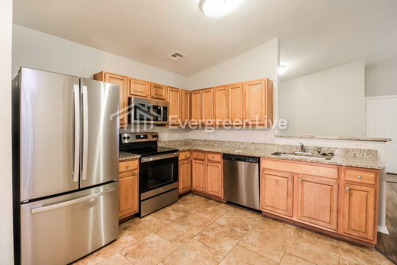 14913 Madder Dr - Photo 7 of 15