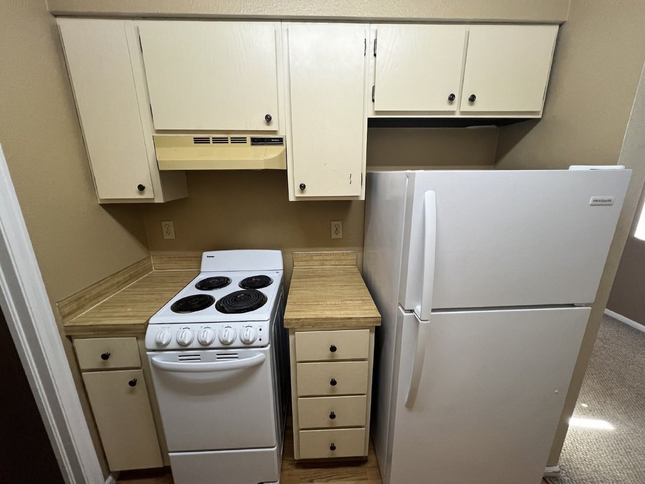 5007 Townsend Pl - Photo 5 of 15