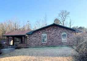 featured image of 126 Raymond Dr