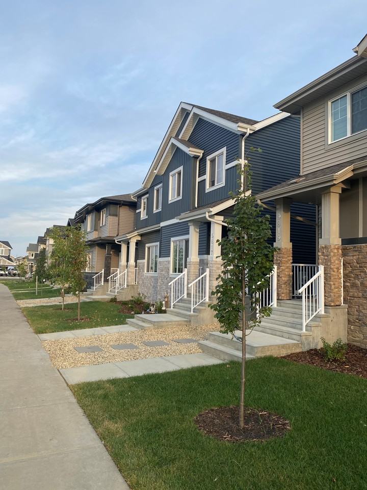 3 Bedroom & 1 Bedroom Duplex Style Units in Morinville - Photo 2 of 50