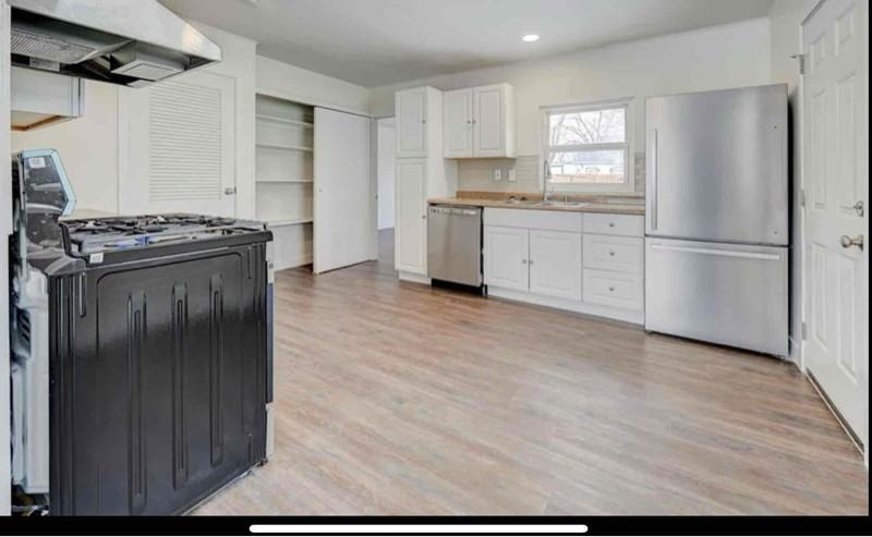 1924 S Hancock Ave - Photo 3 of 24