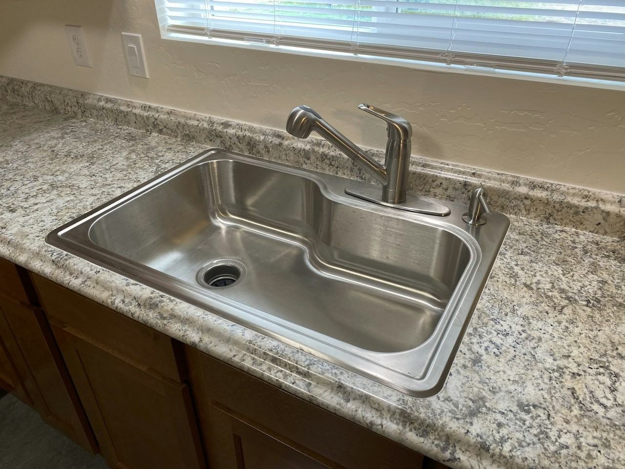 25043 East Chaplain Lane - Photo 7 of 20