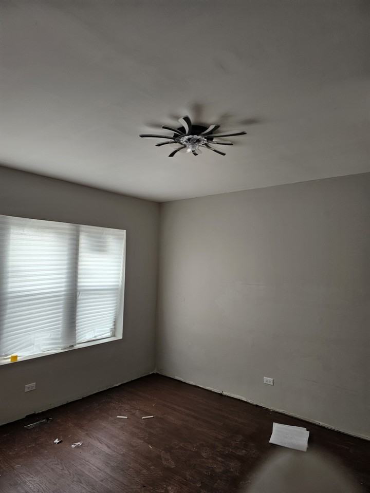 7914 S Harvard Ave #1R - Photo 7 of 10