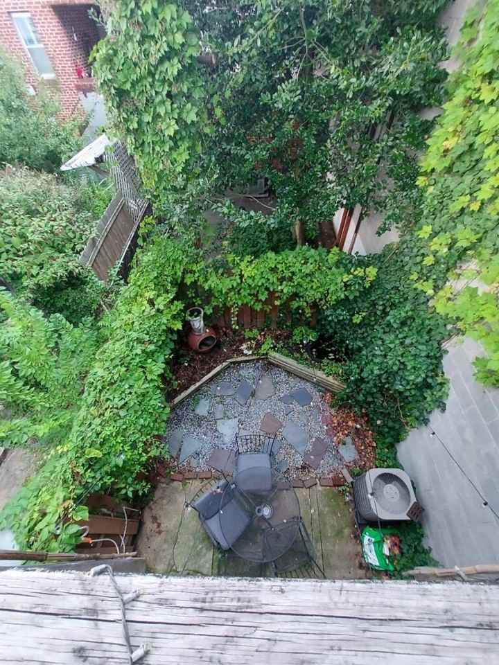 245 S Madeira St #NA - Photo 3 of 10