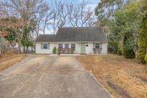featured image of 6101 Grimes Ct #NA
