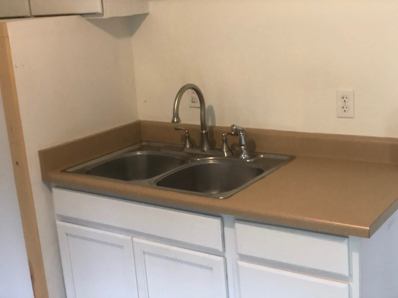 18039 Granite Ln - Photo 3 of 5