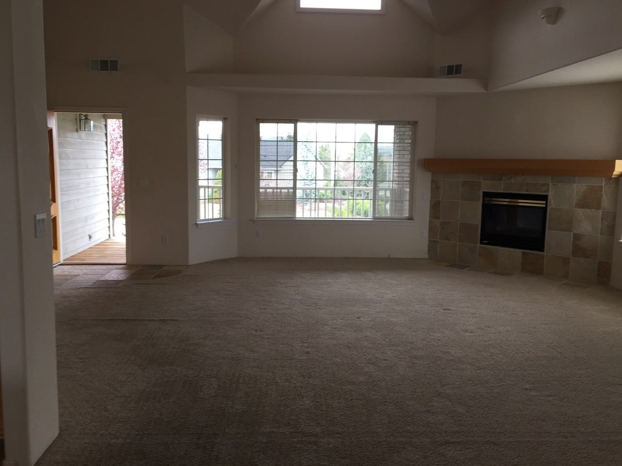 1403 Brittany Ct - Photo 3 of 10