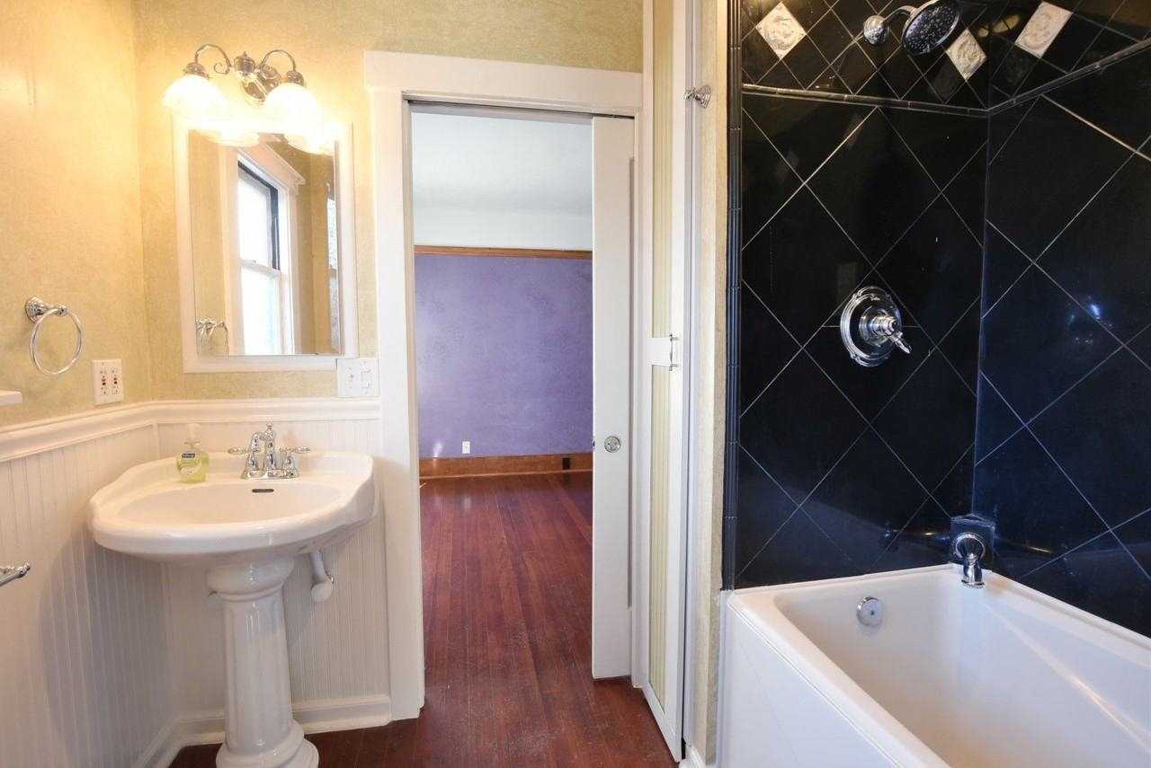 23 Cecil Ave - Photo 7 of 12