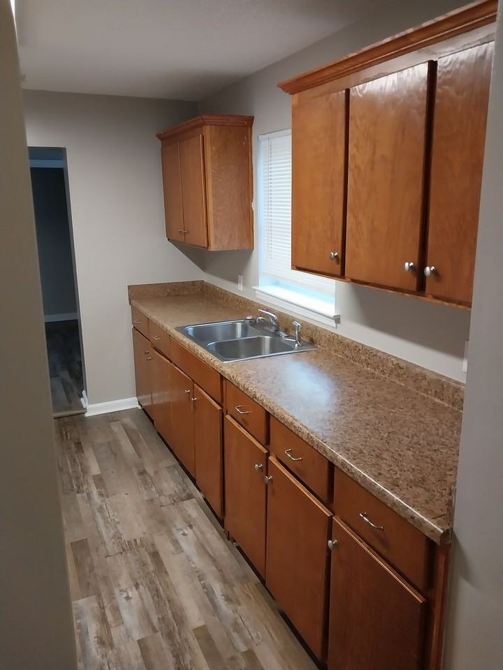 1906 Mitchell St - Photo 6 of 16