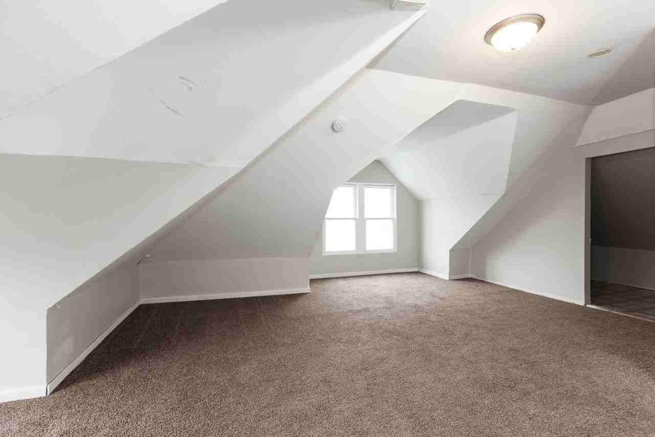 2742 18th Ave S - Photo 5 of 21