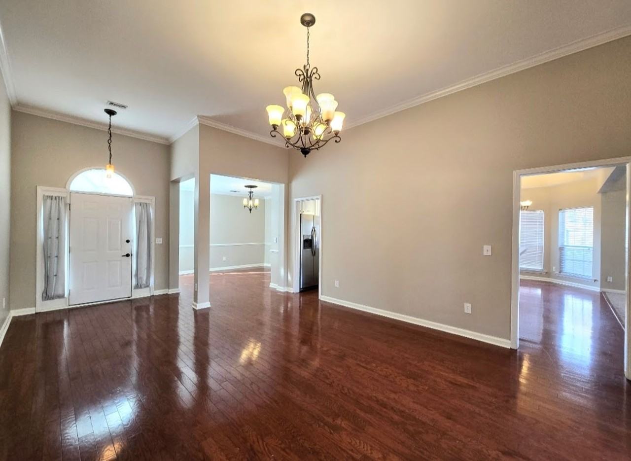 1661 Worthing Rd - Photo 2 of 25