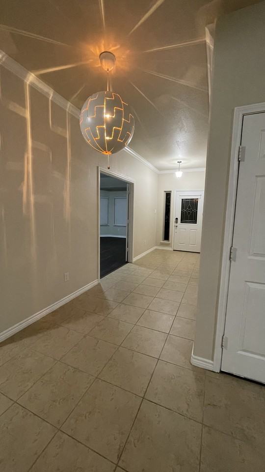 2823 Oak Glen Ct #NA - Photo 4 of 26