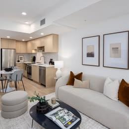 4118 Cambie Street - Photo 4 of 11