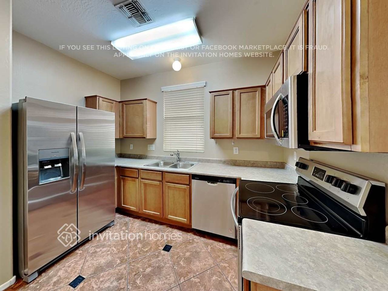 5203 W Warner St - Photo 7 of 16