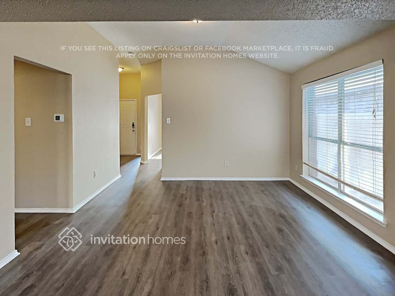 10220 Cypress Hills Dr - Photo 3 of 18