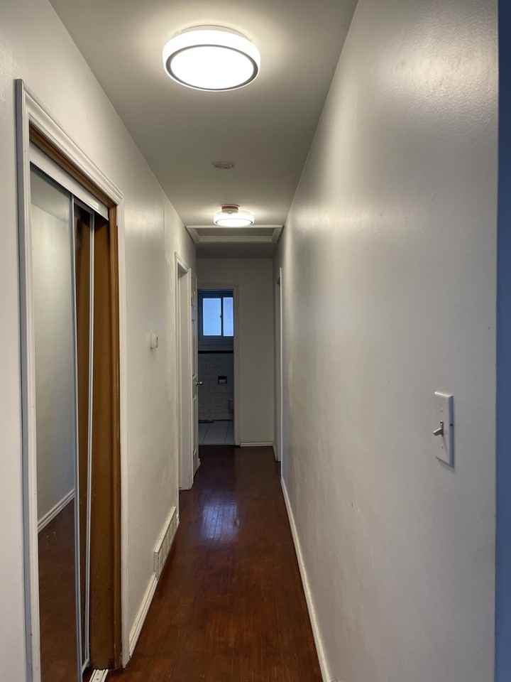 37 Carnaby Cres - Photo 2 of 9