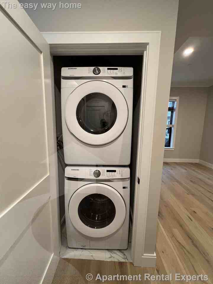 157 Everett St #101 - Photo 5 of 7