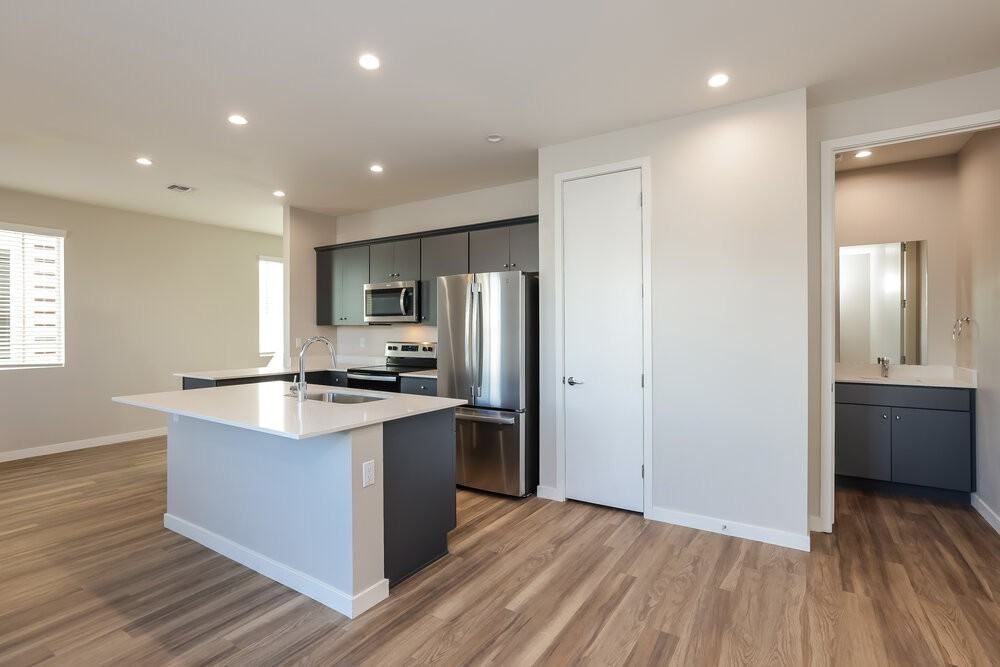 14251 N 7th St #St 2 - Photo 6 of 17