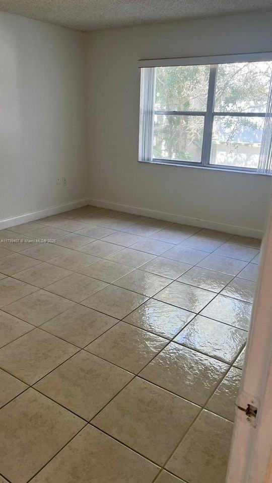 4205 N University Dr #203 - Photo 7 of 9