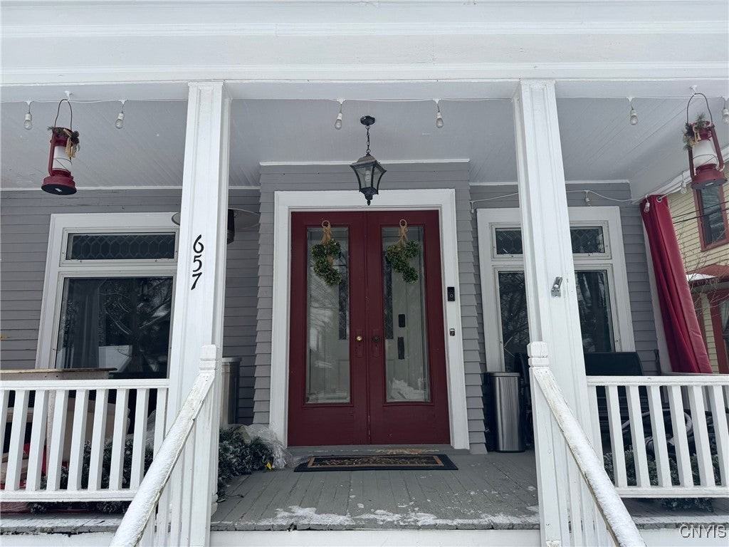 657 Allen St - Photo 2 of 20