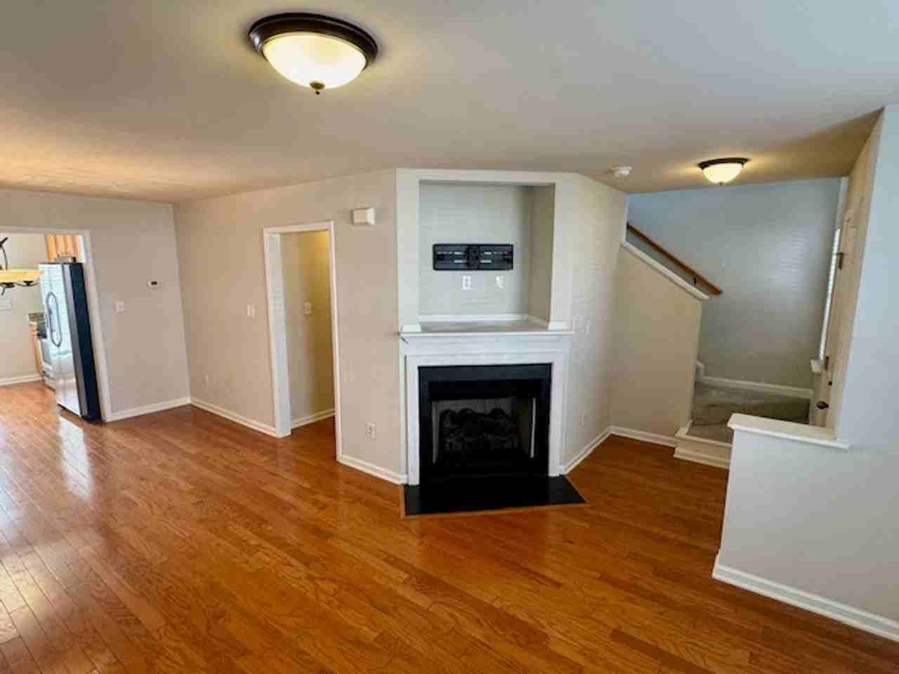 9906 Clyborn Ct - Photo 5 of 23